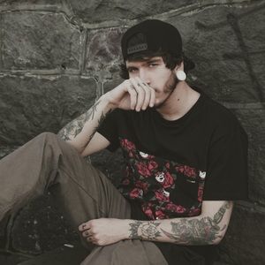 Meet your Posher, Alex